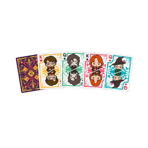 BaralhoHP_Mockup_Cartas_Charms_R02_13-09-24-leque-s-fundo--1-